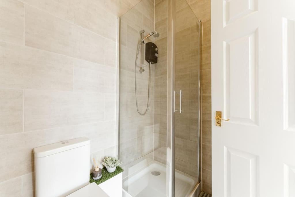 Spacious Ensuite Room Near Top Tourist Attractions London Luaran gambar